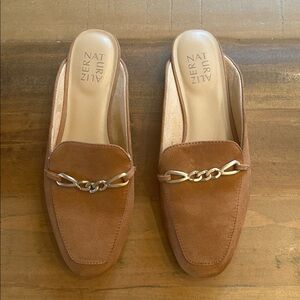 Naturalizer Tan Loafers